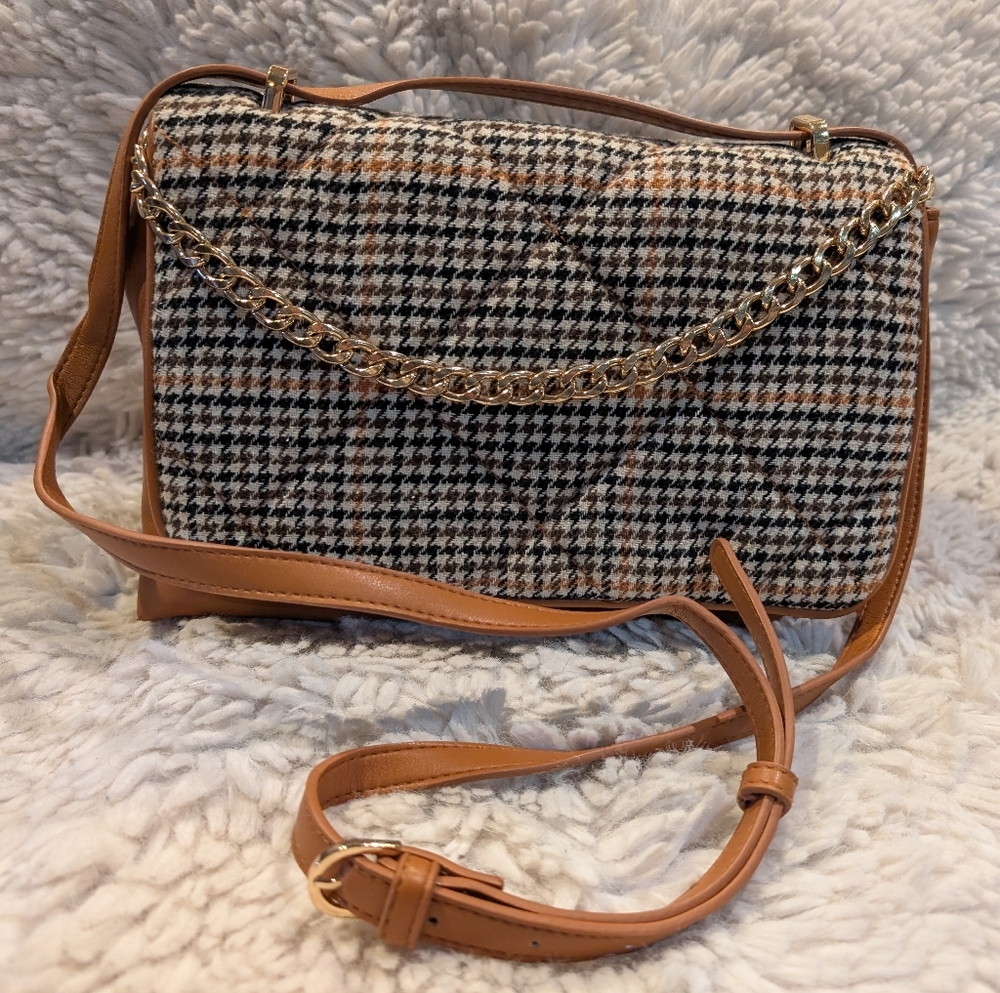Crossbody bag